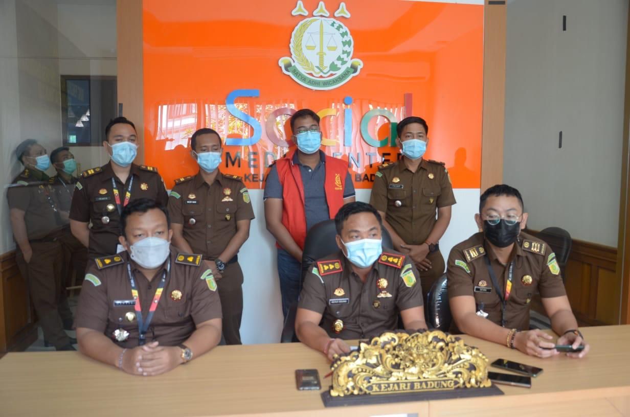 podiumnews.com-Kejari Badung Tahan Tersangka Kasus Korupsi Perbankan BUMN di Cabang Kuta